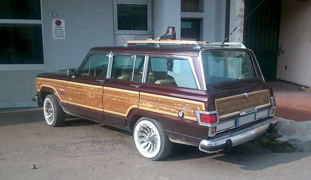 Jeep Grand Wagoneer 1981