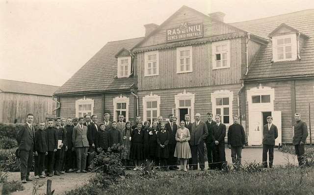 Raseiniai School of Agriculture, photographed in 1931